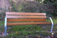 Parish Council replaces collapsed bench