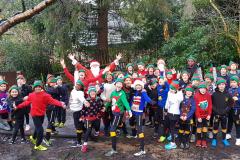 Elves on the run for local hospice