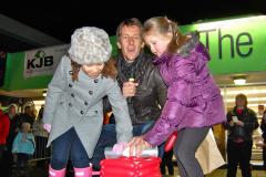 Van der Sar lights up Alderley