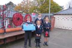 Primary school children remember our fallen