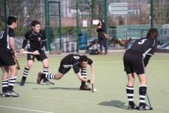 Hockey: Defeat delays title decision