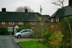Residents call for removal of temporary mast