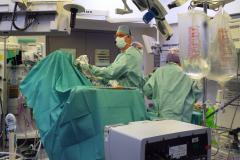Leading shoulder surgeon performs live operation at HCA The Wilmslow Hospital