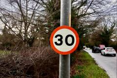 New signs to highlight 30mph limit