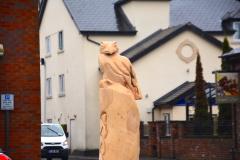 Ed voluntarily carves another tree-mendous sculpture