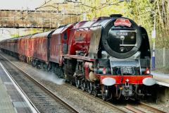 Iconic steam train passes through Alderley Edge