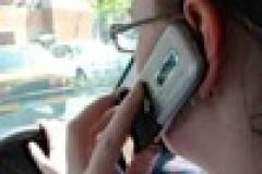Police target motorists using mobile phones