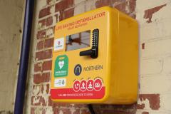 Scout leader offers free defibrillator training